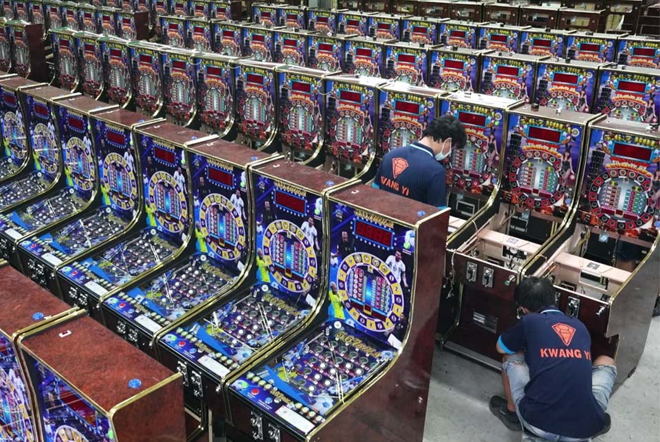 彈珠台製造商